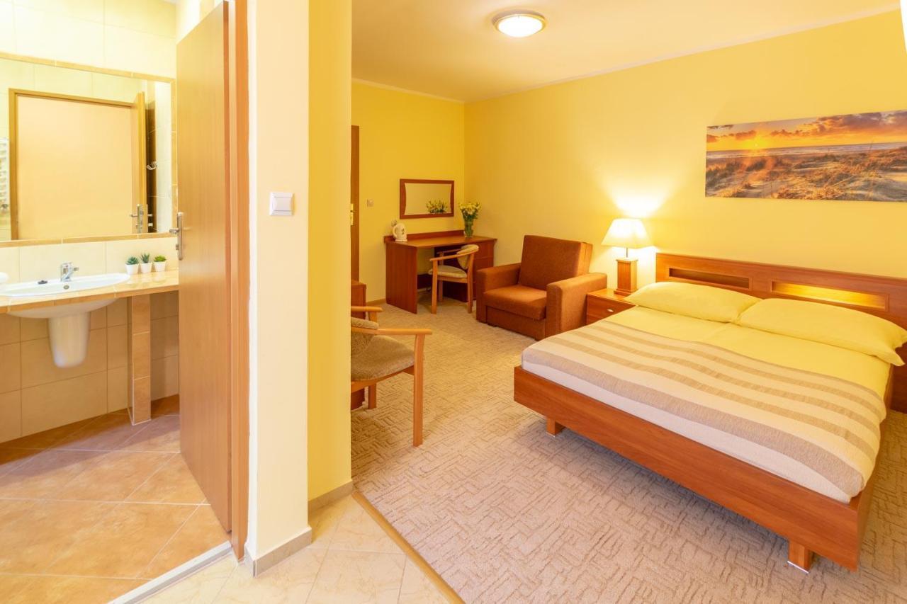 Pensjonat Marynarski - Apartamenty Darlowko Luaran gambar